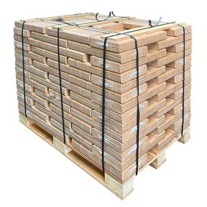 Brikety z jehličnatých dřevin - paleta